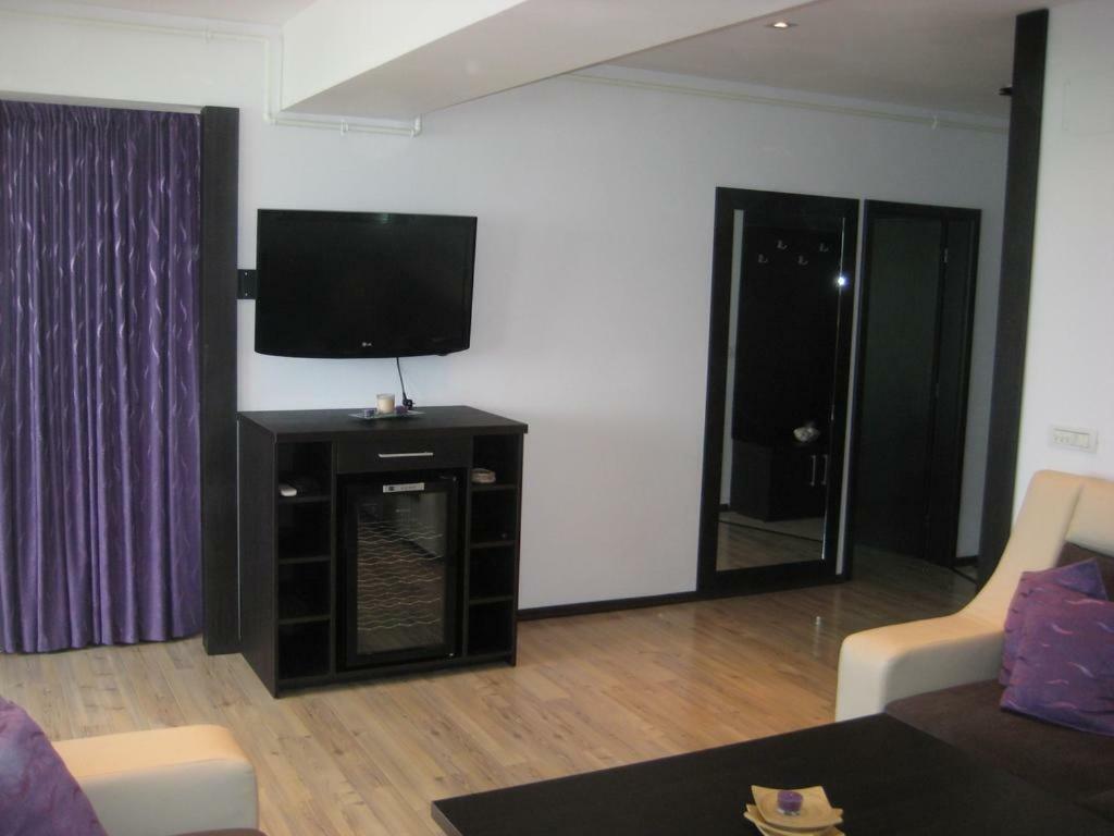 Elena'S Terrace Apartment Mamaia Exterior photo